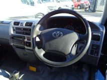 Toyota HiAce 2.5 280 D-4D RWD L1 H1 4dr - 2136 - 18