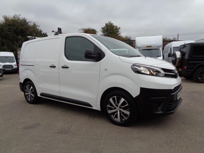 Used TOYOTA PROACE in Leicester, Leicestershire for sale